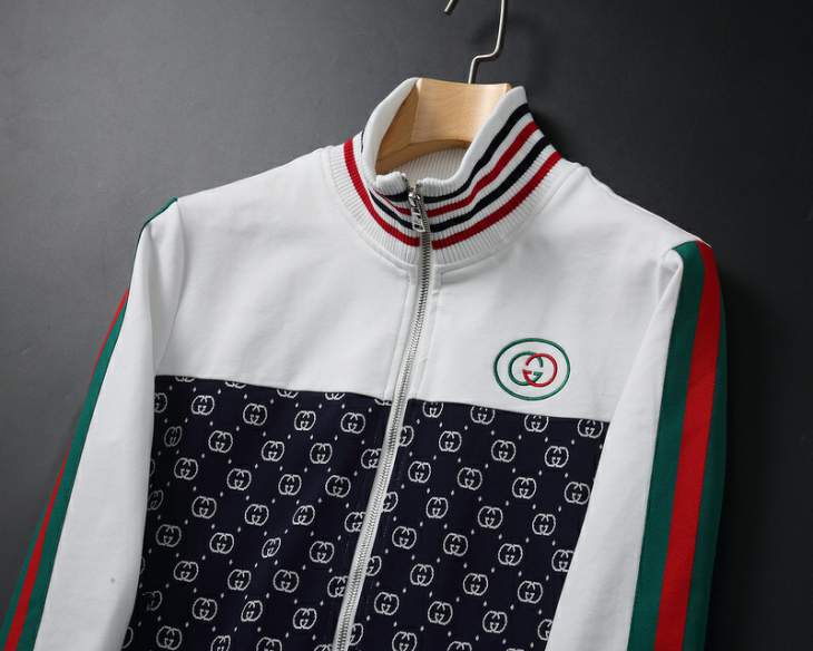 Picture of Gucci Sweater Suits _SKUGucciM-4XL24cx0239989